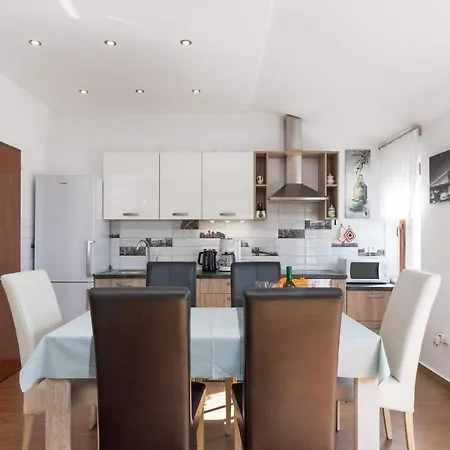 Apartament Jedro *