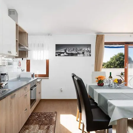 Jedro Διαμέρισμα Πόρετς