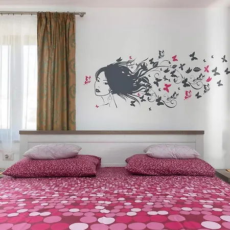 Jedro Διαμέρισμα